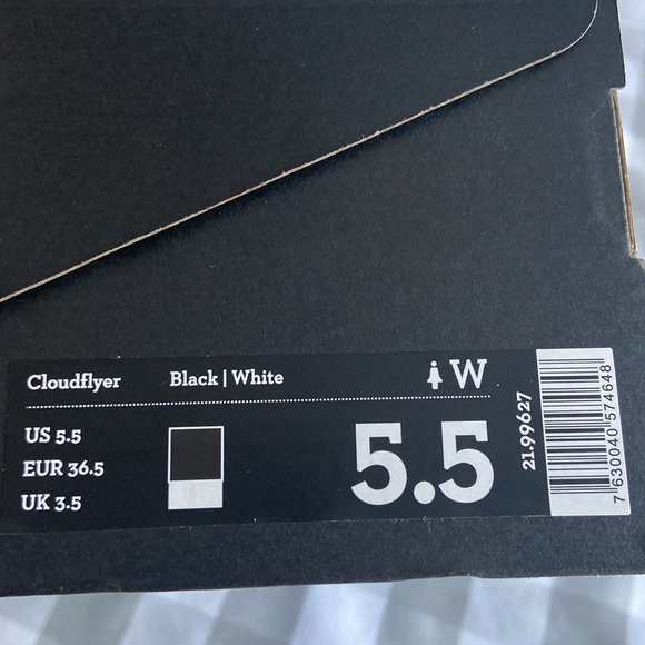 ON Women’s Cloudflyer Running Shoes - Picture 3 of 5